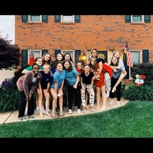 Meet your Posher, Bella